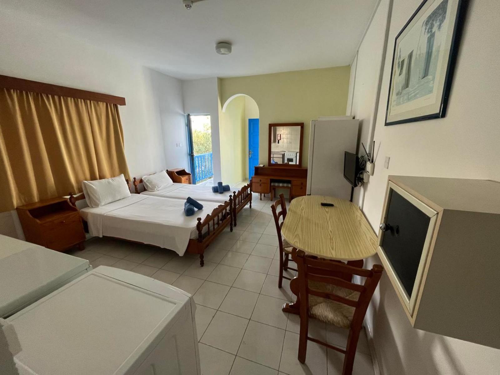 بافوس Tasmaria Aparthotel المظهر الخارجي الصورة
